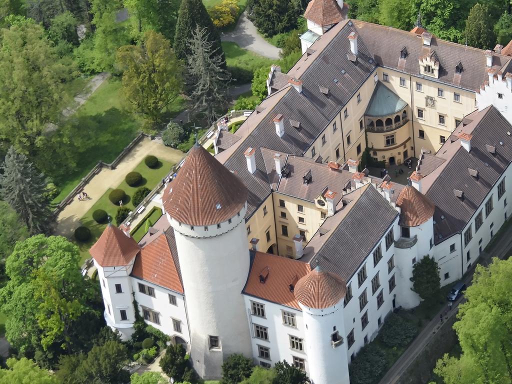 Pension Konopiste Benesov  Extérieur photo