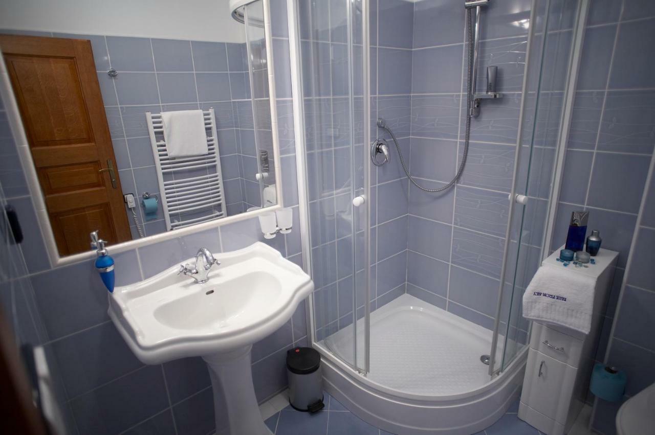 Pension Konopiste Benesov  Extérieur photo
